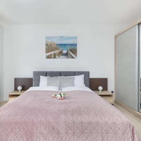 アパート Avangard 138 Przy Promenadzie I Plazy By Renters シフィノウイシチェ